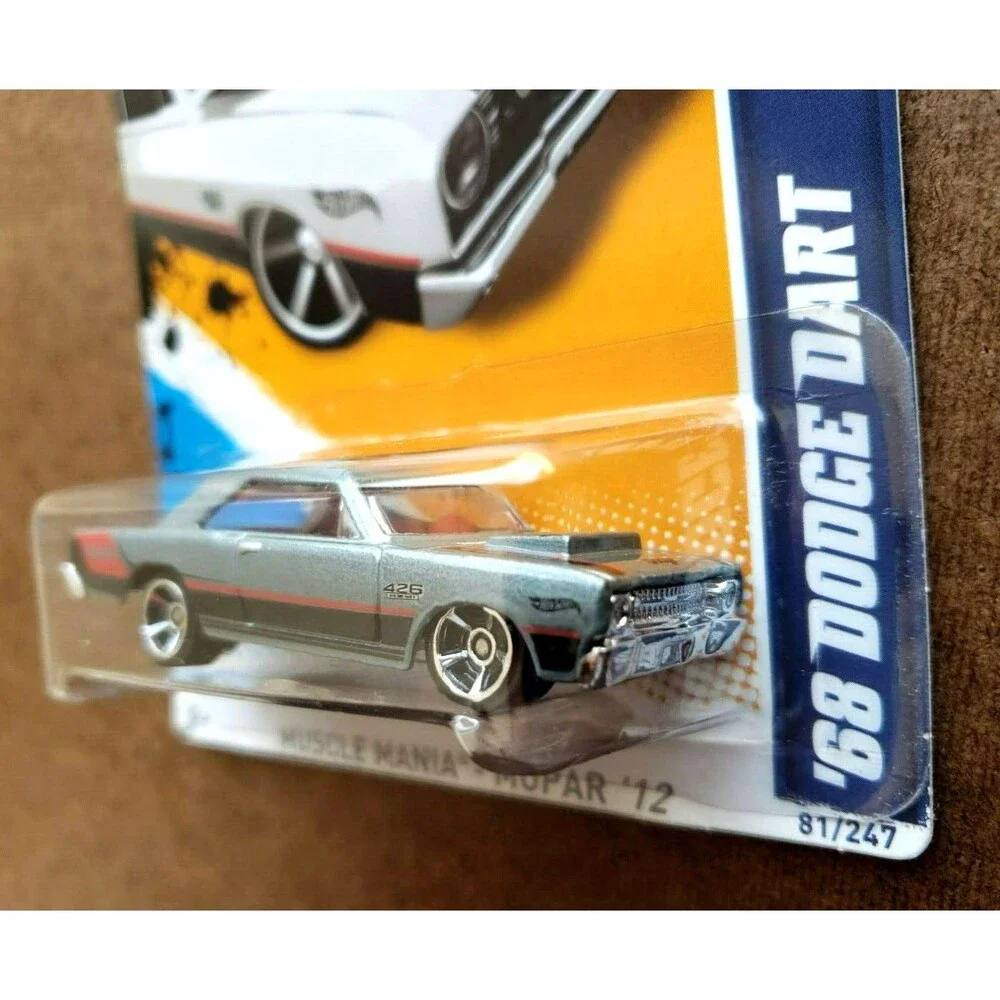 2012 Hot Wheels '68 DODGE DART Metalflake Gray Muscle Mania Mopar '12 01/10 1:64